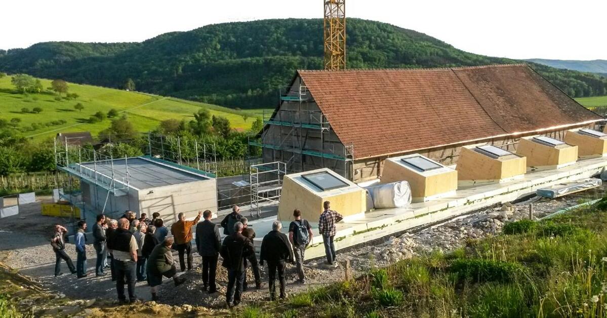 L’histoire du pressoir d’Osterfingen remonte à l’année 1584. Rénové et agrandi en 2014 et 2015 (voir photo), il...