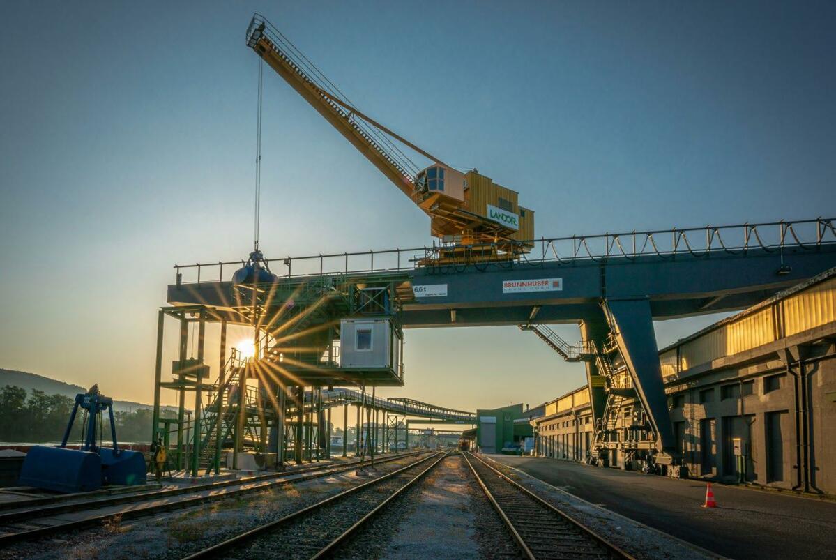 En 2022, fenaco a investi 174 millions de francs dans des infrastructures telles que des silos, des centres logistiques, des installations photovolta&#x...