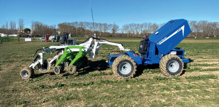 Le robot Softi Rover e-K18 enti&#xE8;rement &#xE9;lectrique peut travailler presque sans arr&#xEA;t gr&#xE2;ce &#xE0; un syst&#xE8;me de changement rapi...