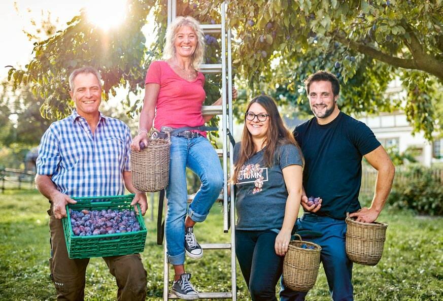 Le domaine de la communaut&#xE9; de g&#xE9;n&#xE9;rations de la famille Schlup, &#xE0; Sch&#xFC;pfen (BE), est la cinqui&#xE8;me fermed&#xE9;couverte Vo...