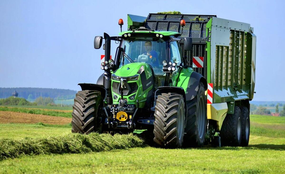 Das TAGS-System orientiert sich mithilfe im Traktor integrierter Hochleistungskameras. 