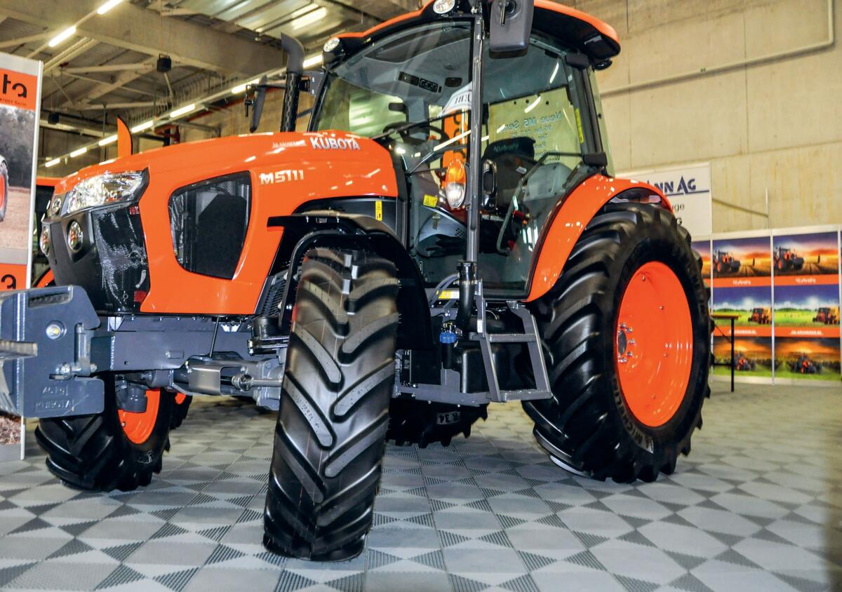 Kubota M5111 an der Agrama im November 2016.