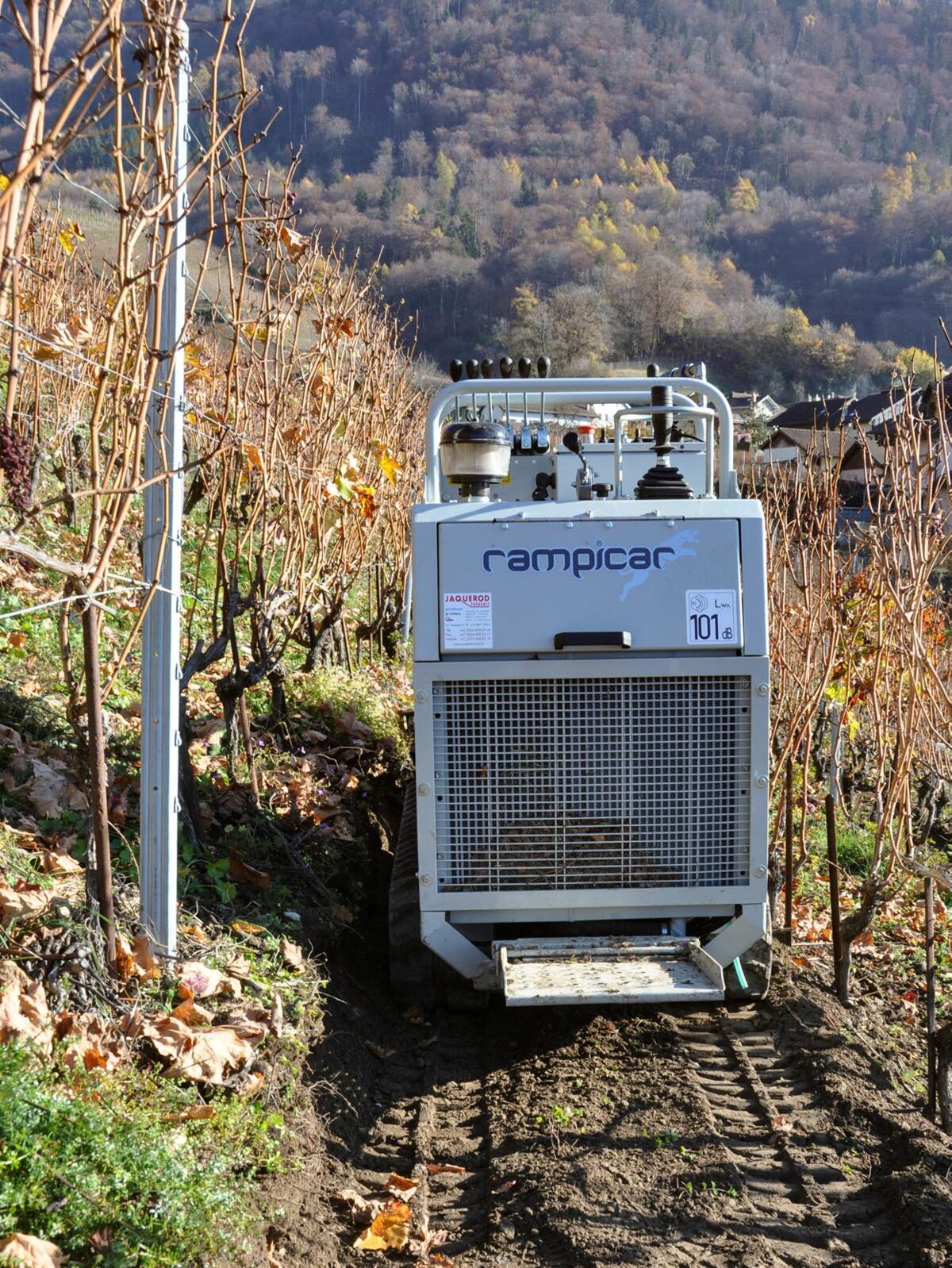 Die Terrasse kann mit einem Raupenfahrzeug befahren werden.