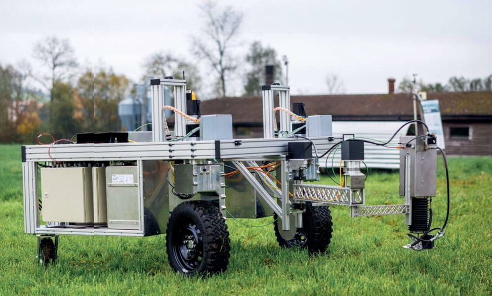 Prototype d&#xE9;velopp&#xE9; par la OST pour la lutte contre les rumex automatis&#xE9;e et compatible avec l&#x2019;agriculture biologique.