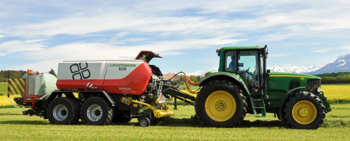 Mantelfolienbindung kombiniert mit Kurzschnitt ist ideal f&#xFC;r die Herstellung kompakter, gut geformter Ballen.