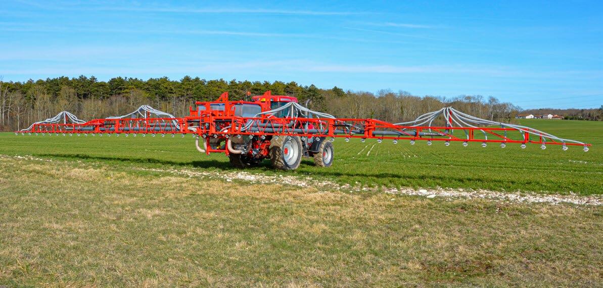 Le mod&#xE8;le Eco-Mulch Precis est disponible avec une rampe jusqu&#x2019;&#xE0; 24 m.