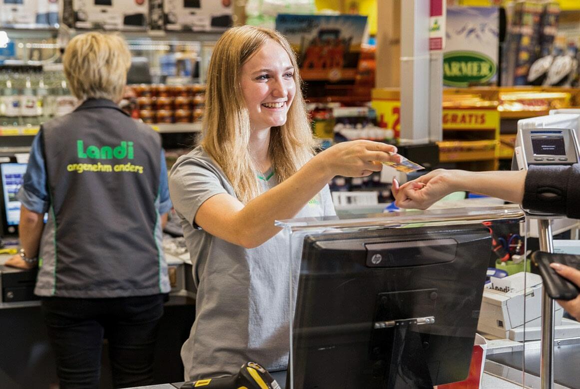 fenaco a pu augmenter son produit net de 6 % dans le domaine d&#x2019;activit&#xE9; Commerce de


d&#xE9;tail.&#xA0;