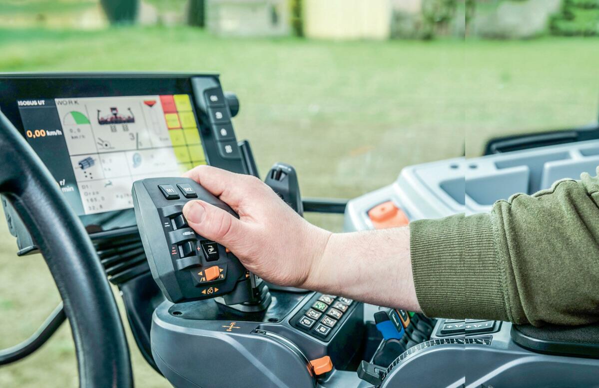 Bedienung im neuen Traktor der A-Serie von Valtra.