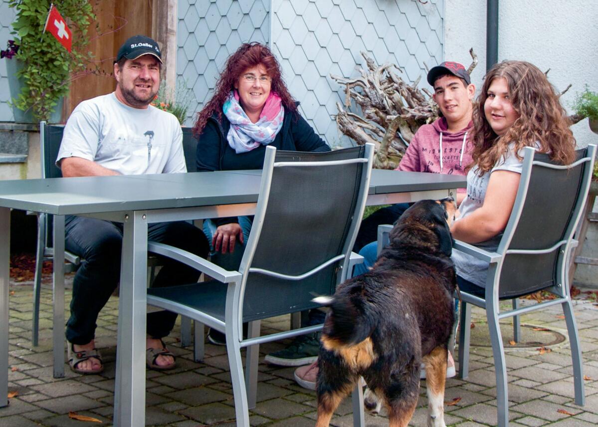 La famille Stalder s&#x2019;est habitu&#xE9;e au fait de devoir se lever &#xE0; tout instant pour r&#xE9;pondre aux souhaits de sa client&#xE8;le.