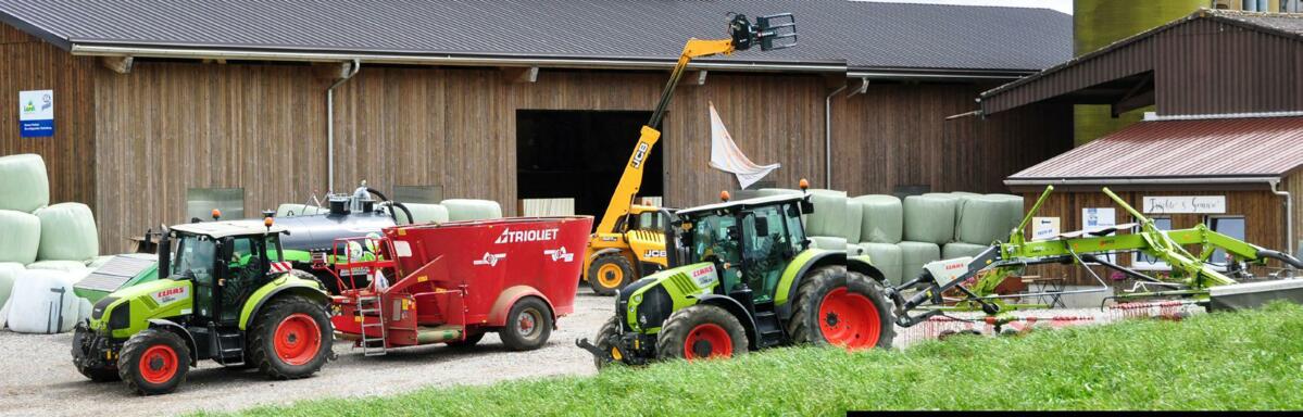 La famille Huber g&#xE8;re un domaine avec des cultures, du b&#xE9;tail laitier, une porcherie d&#x2019;engraissement et un magasin &#xE0; la ferme.