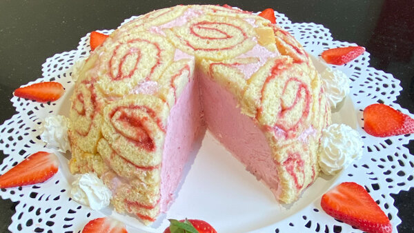 Bombe glacée aux fraises