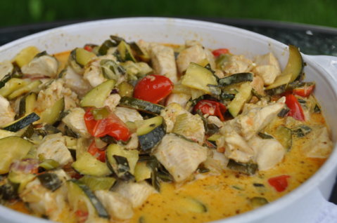 Cubes de poulet aux légumes