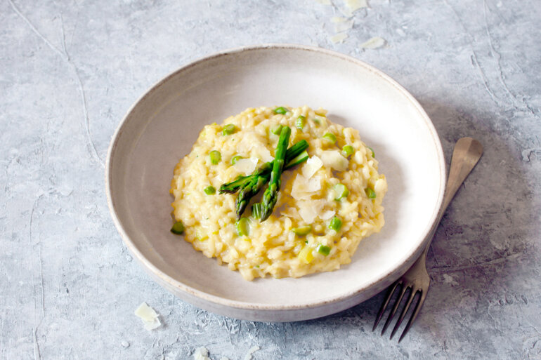 Risotto mit grünem Spargel und Sbrinz
