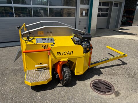 Ballenabwickler Rucar selbstfahrend