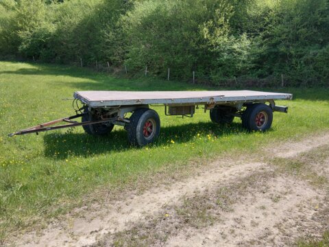 Ballenwagen / Lastwagenanhänger