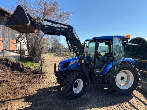 Traktor New Holland