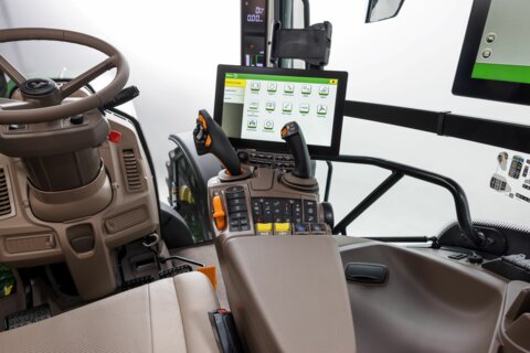 02_6R Series with the new G5Plus CommandCenter