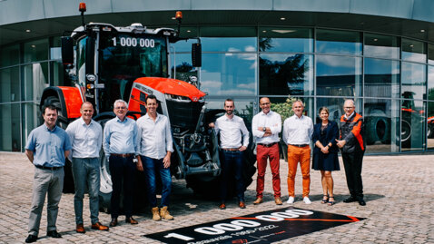 1 000 000 tractor - Mr Aubrée and MF Management comittee