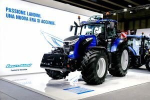 20-Verona-Argo-Tractors-6833-1-300x200