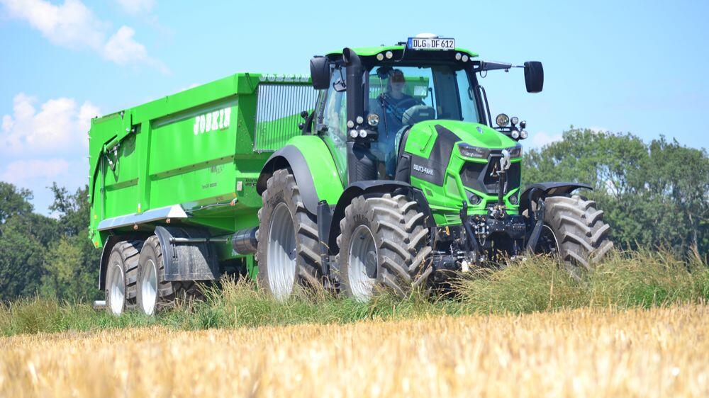 Deutz-Fahr 6.4 : Le premier tracteur cross-farming