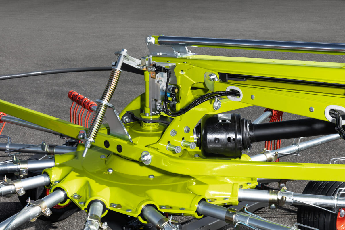 Nouveaux andaineurs Claas à quatre rotors 