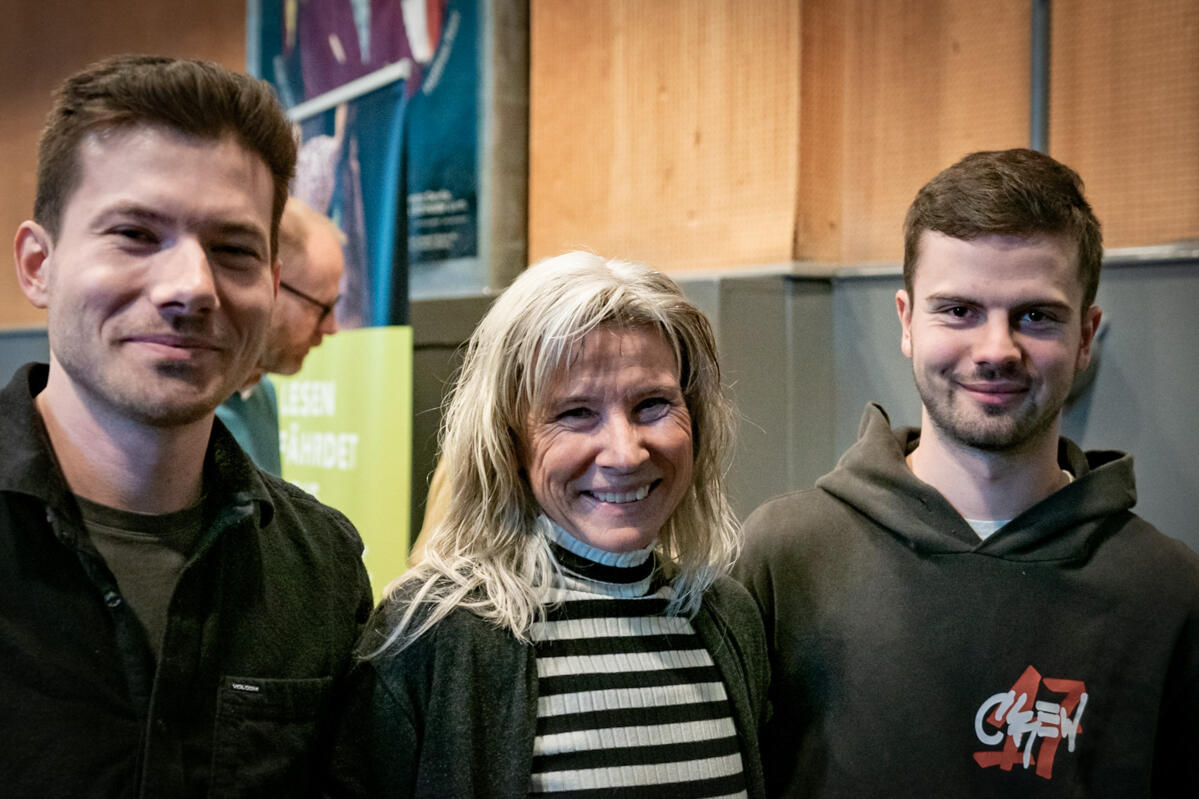 Strahlende Gesichter am Apéro