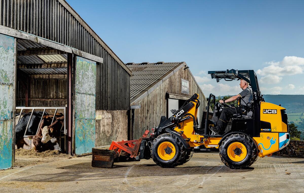 Nouvelle chargeuse compacte électrique JCB 403E