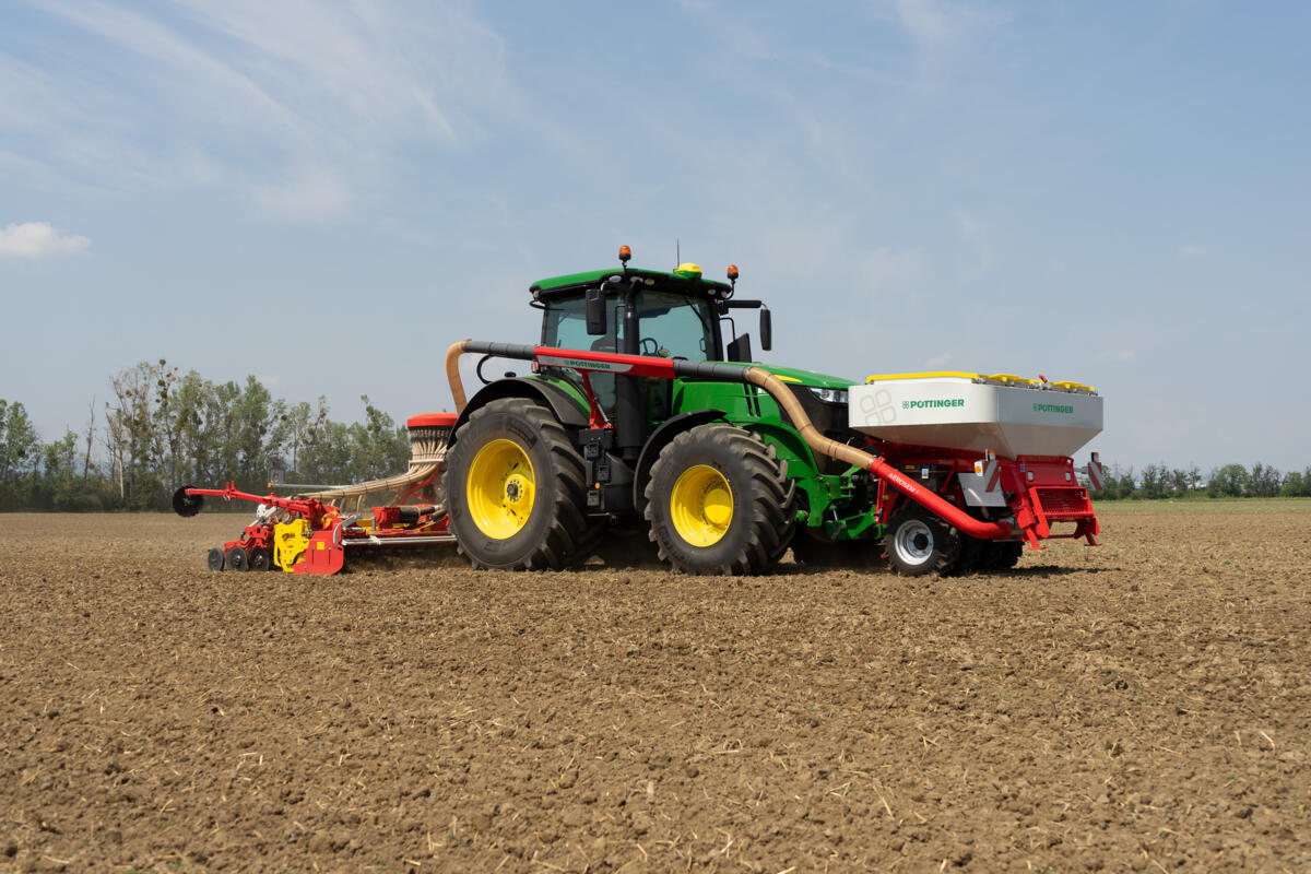 Aerosem FDD - nouveau combiné de semis avec trémie frontale