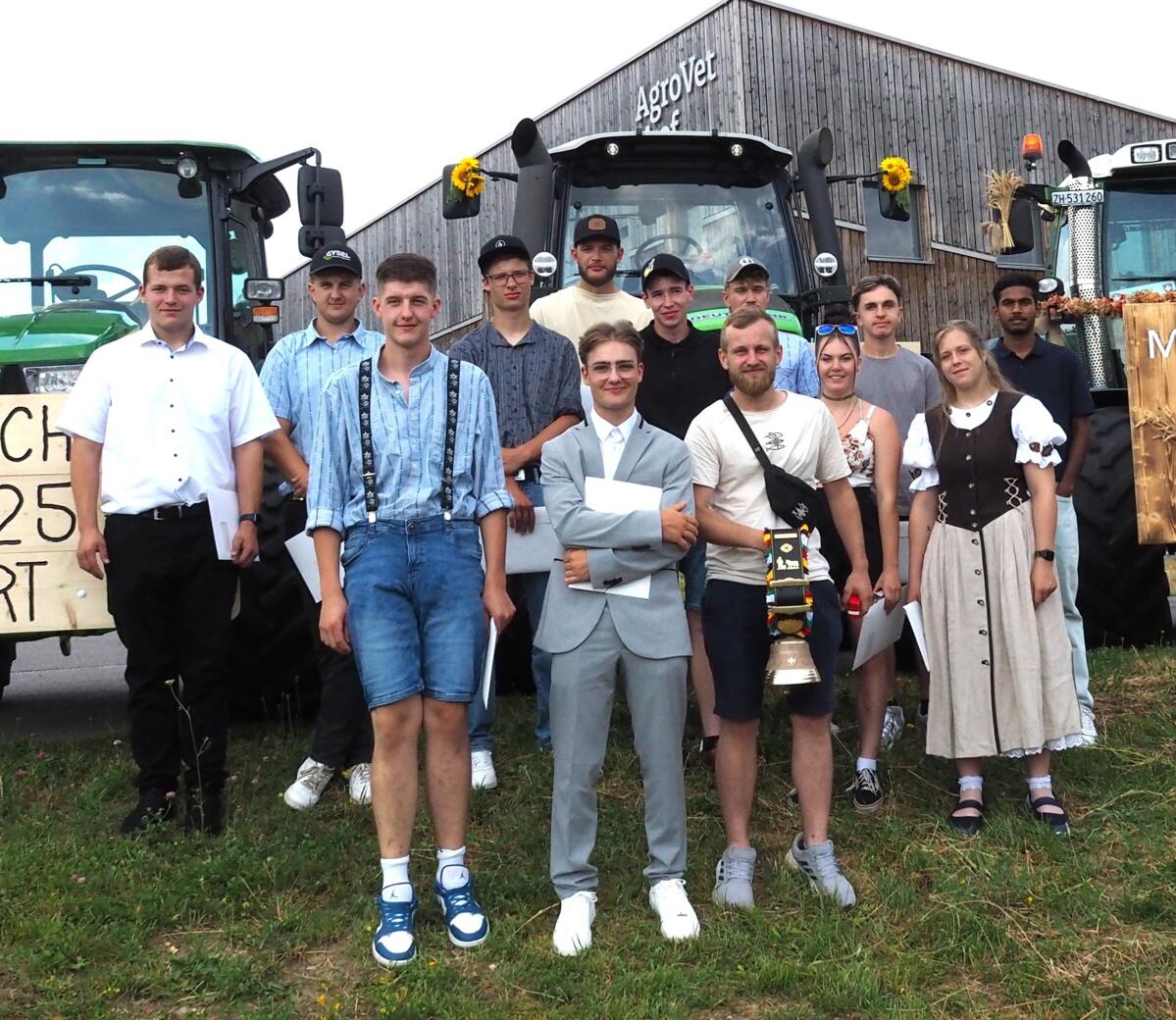 Absolventinnen und Absolventen Agrarpraktikerin/Agrarpraktiker EBA.