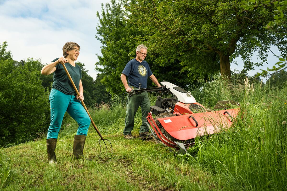 Jeder kann einmal längere Zeit krank sein oder wegen eines Unfalls arbeitsunfähig werden.