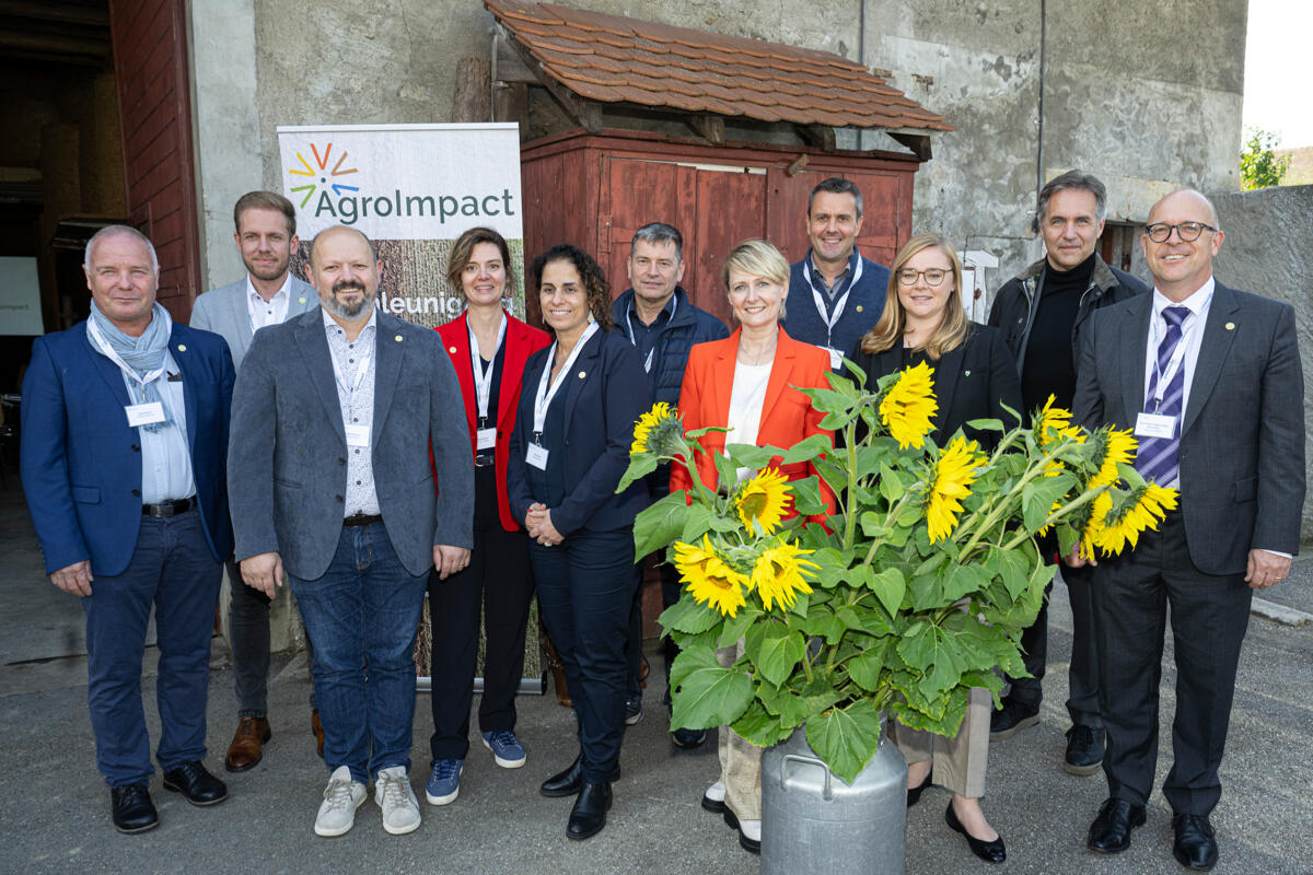Stolz auf den nächsten Schritt von AgroImpact (von links nach rechts): Claude Baehler (Präsident AgroImpact), François Monin (Direktor AgriJura), Daniel...