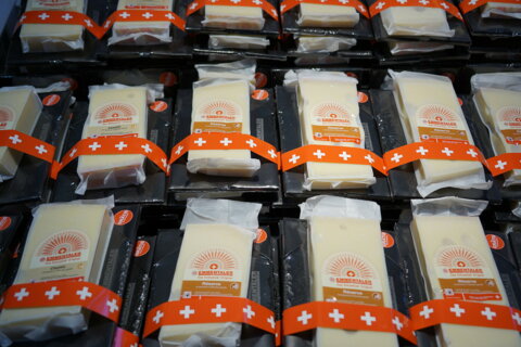 be_km_0226_agrarexporte_2017_emmentaler_lid