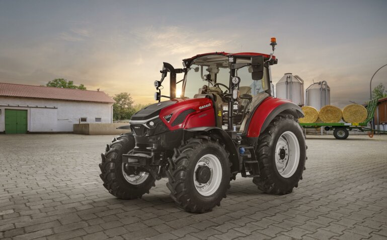 Case IH New Farmall M Series Tractors Bring More Power, Vers_706451