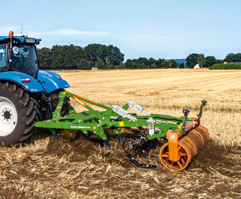 Cenio3000special_NewHolland_d0_kw_DJI_0244_d1_210924_GO