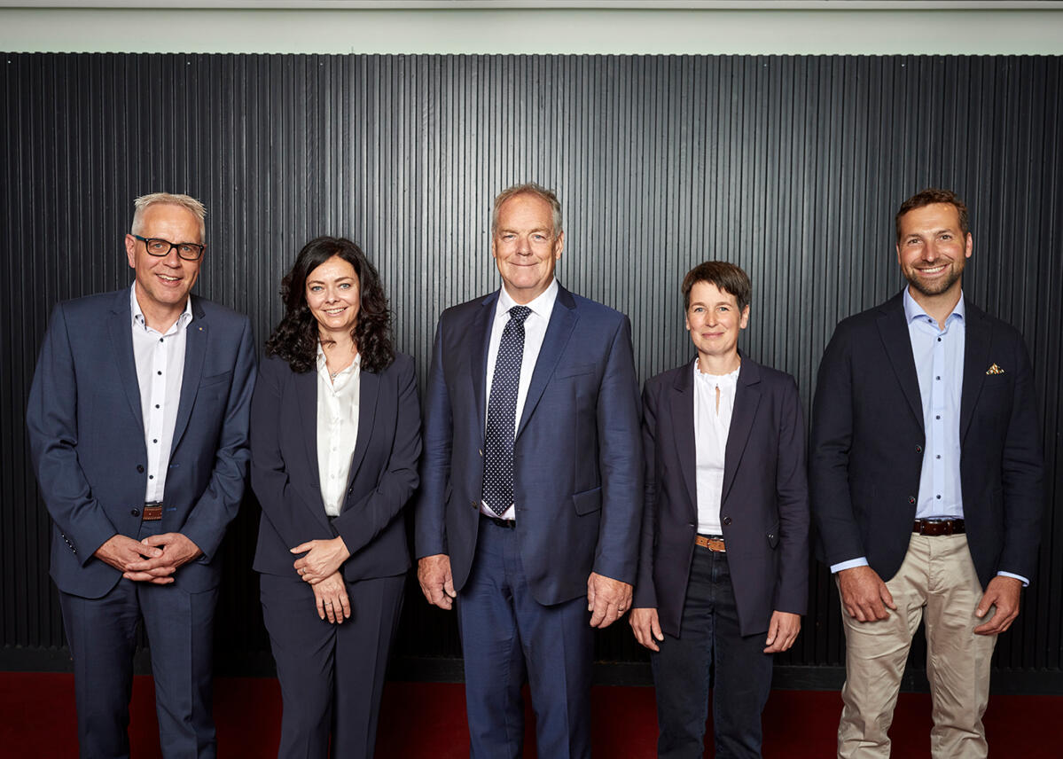 Präsident und neue Mitglieder des Verwaltungsrates der fenaco (v.r.n.l): Beni Knecht, Aline Défayes, Pierre-André Geiser (Präsident) Franziska Schärer, ...