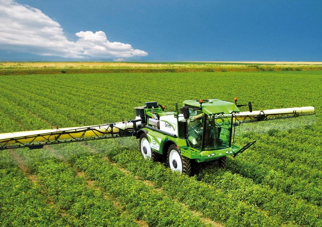 Agrar Landtechnik AG importiert Grim-Selbstfahrspritzen 