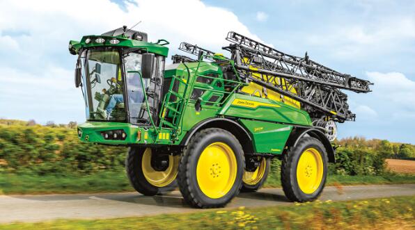 John Deere 300M – Compact et intelligent
