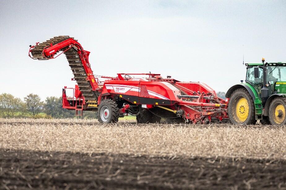 Nouvelle arracheuse-chargeuse Grimme Select 200 