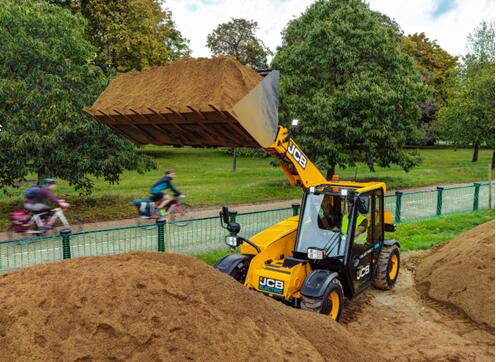 Le télescopique JCB se met au tout électrique zéro émission