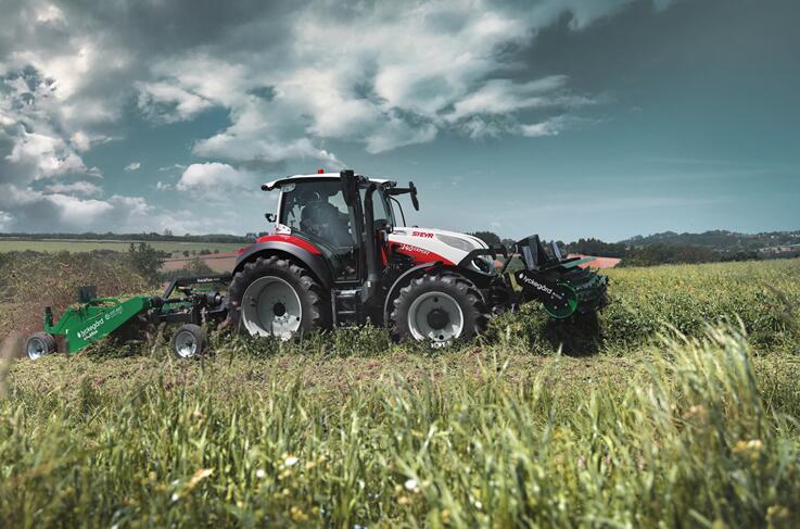 Steyr Expert neu mit zwei Getriebe zur Auswahl 