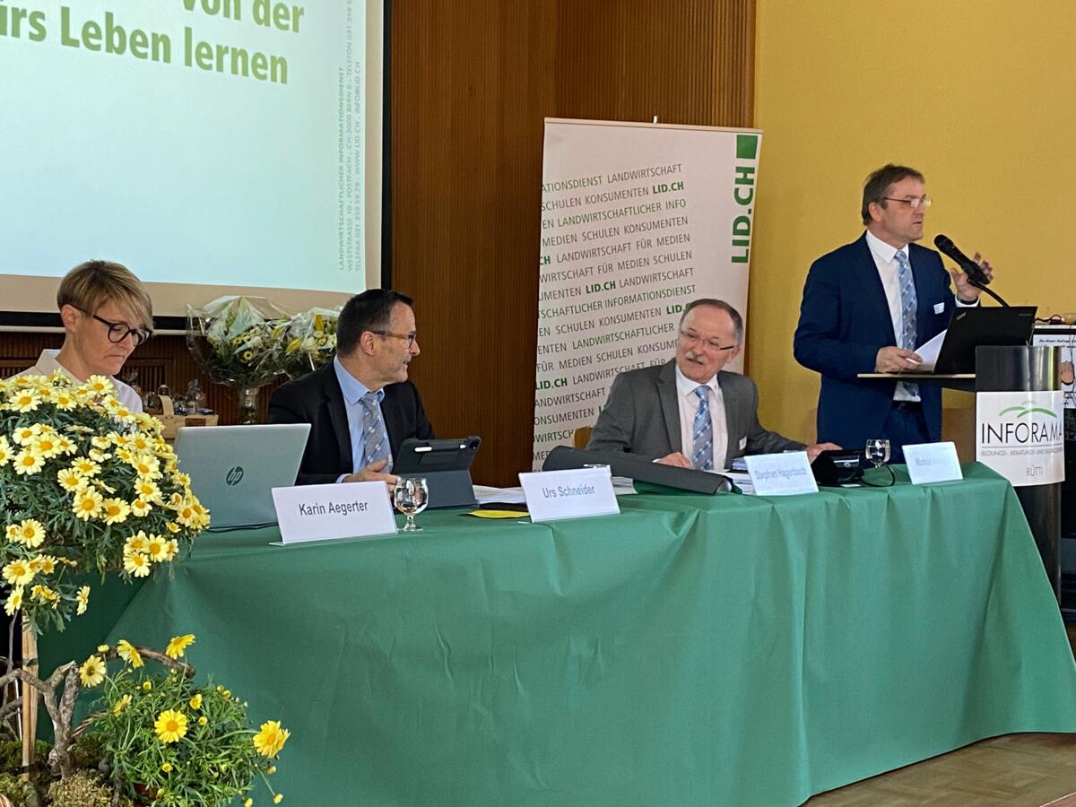 Stabsübergabe beim LID