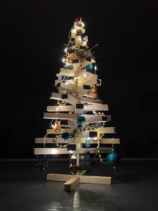 Holz-Tannenbaum selber basteln