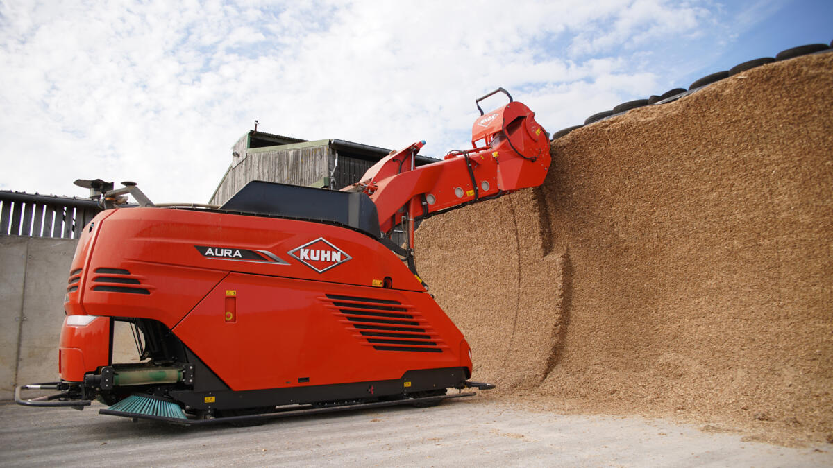 Selbstfahrender Futtermischwagen Aura