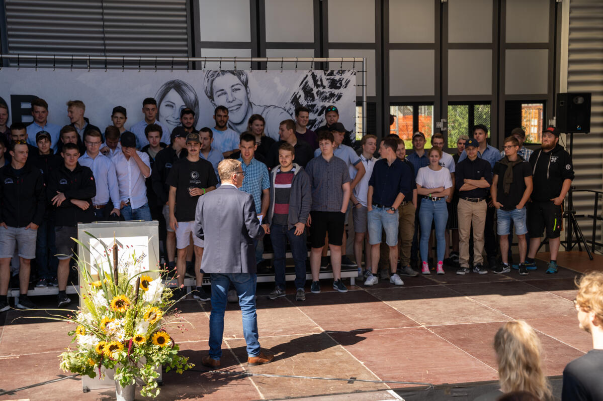 Diese Fachkräfte sind gesucht: die Absolventen der Lehrgänge Landmaschinen-, Baumaschinen- und Motorgerätemechaniker.