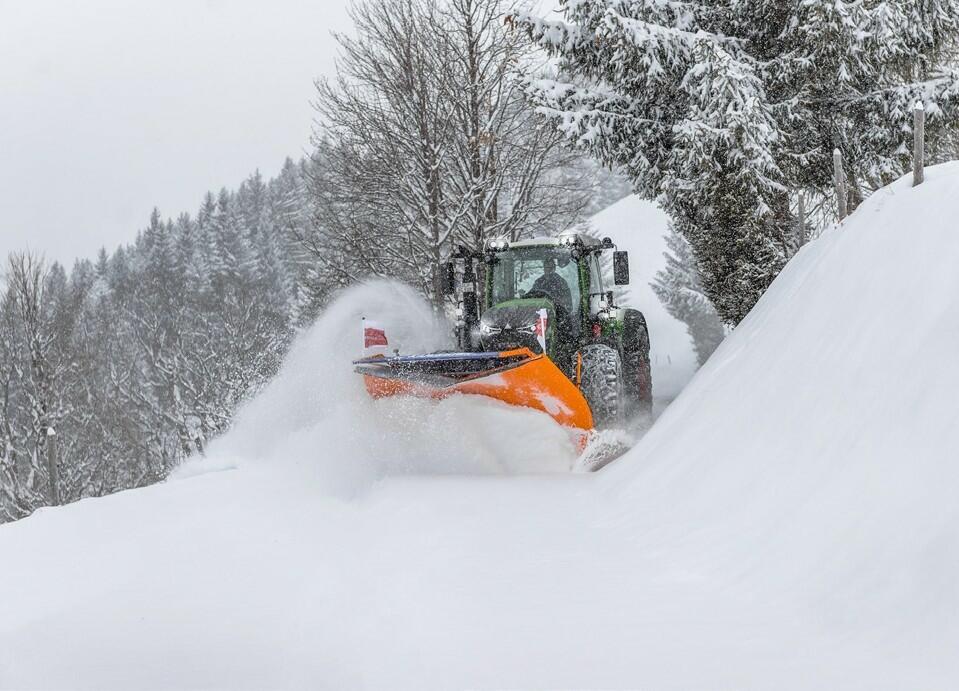 Déneigement avec plaque d'immatriculation verte