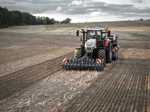 NEW STEYR® IMPULS TRACTORS COMBINE COMPACT POWER WITH PREMIU_706601