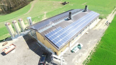 PMS Stall Leuenberger mit PV Anlage