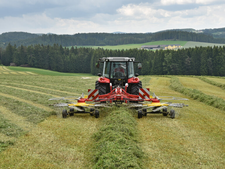 PR_Pöttinger_TOP_612_2_hq