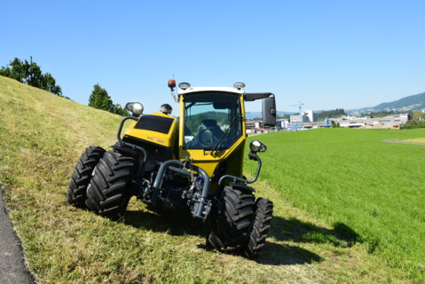 Rigitrac SKH 60 Kabine mit Hangausgleich