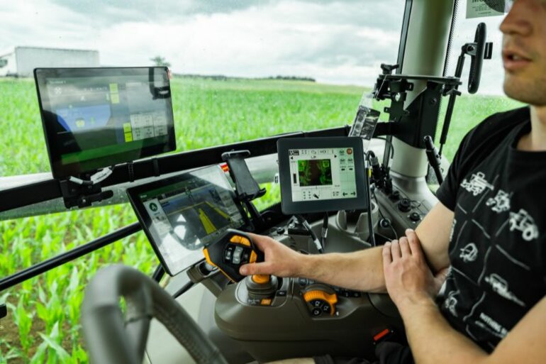 row-master-culticam-operator-interface